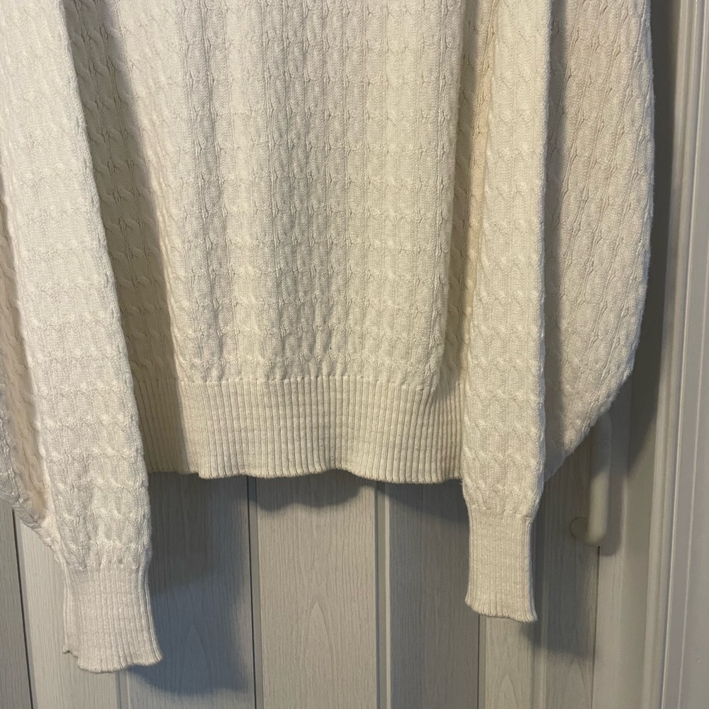 Tricots St Raphael White Men’s Sweater. Like New! - Picture 5 of 5